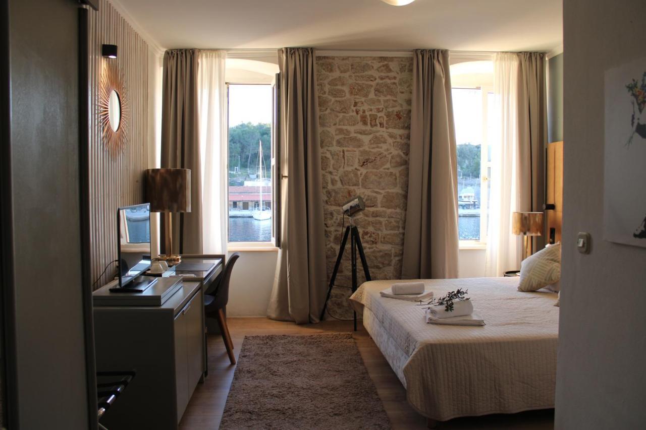 Olife Guesthouse มิลนา ภายนอก รูปภาพ