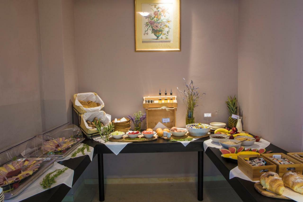 Olife Guesthouse มิลนา ภายนอก รูปภาพ
